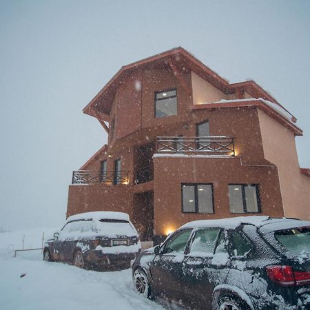 The Hills Hostel Gudauri Exterior photo