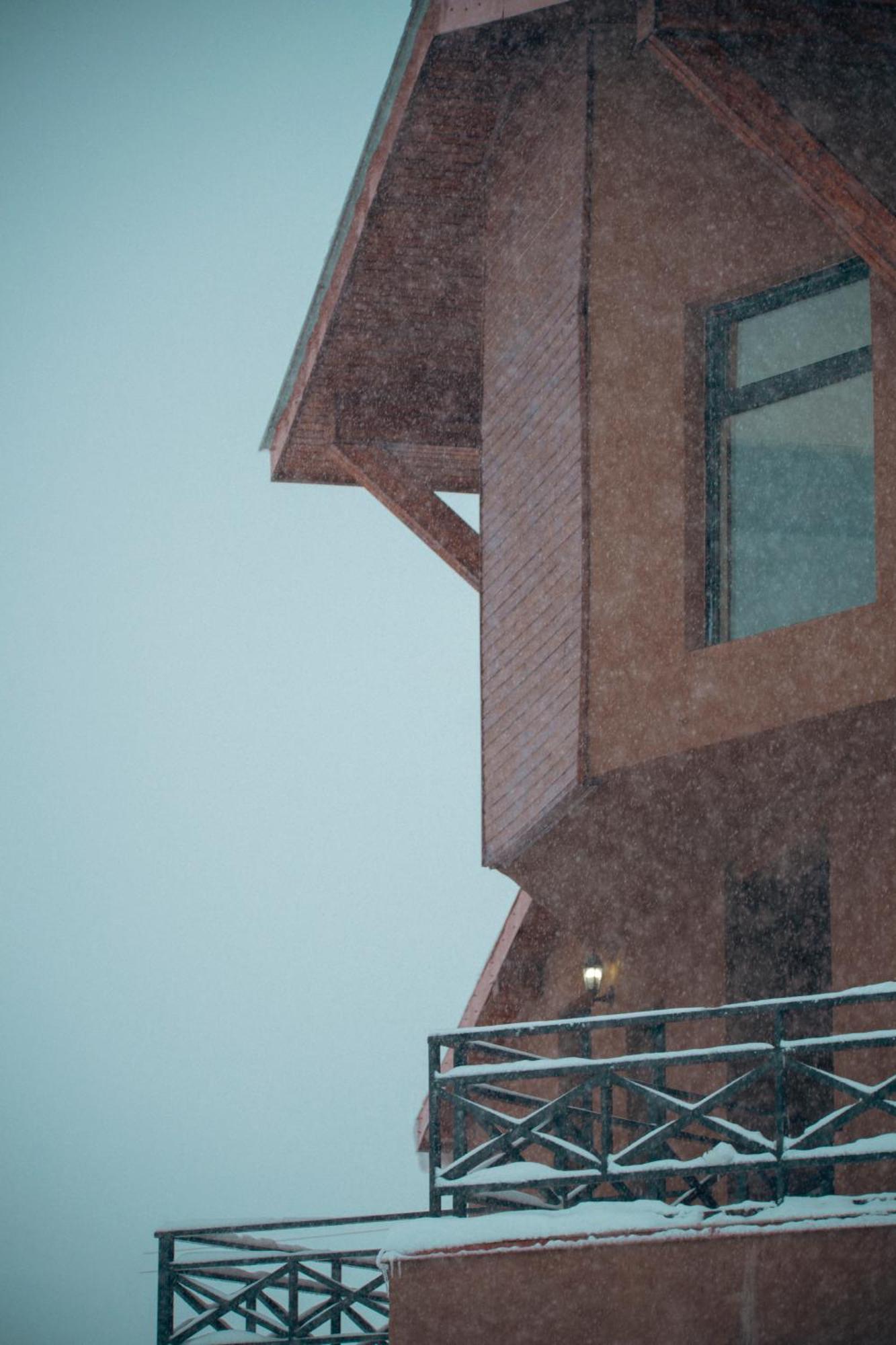 The Hills Hostel Gudauri Exterior photo